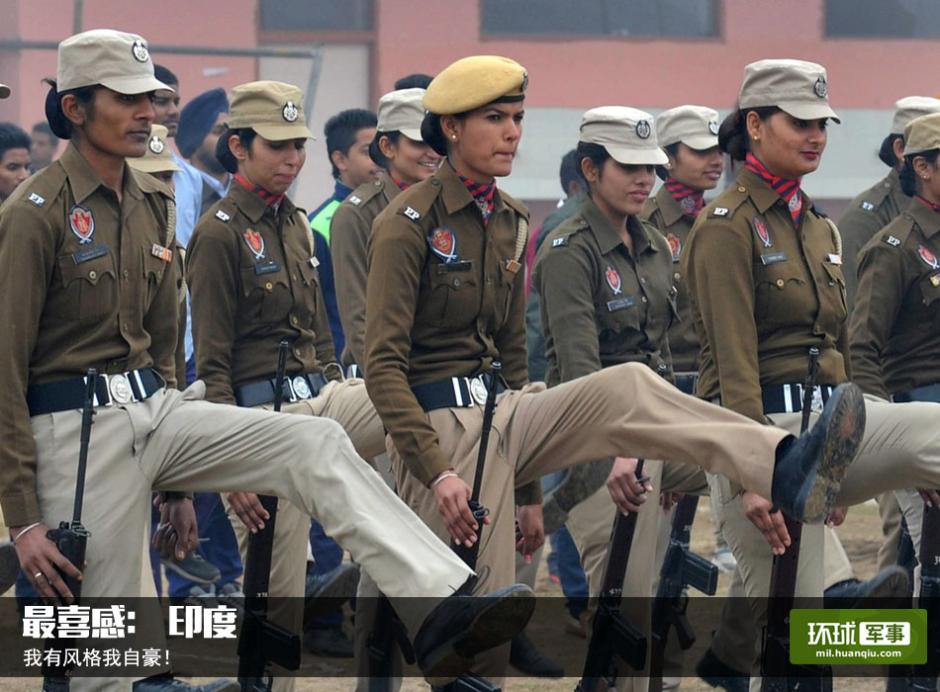 Foreign female soldiers in military parades 