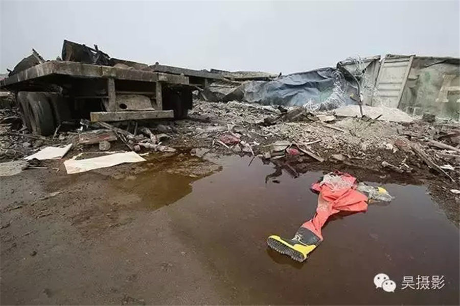 Shocking scenes of core blast area in Tianjin