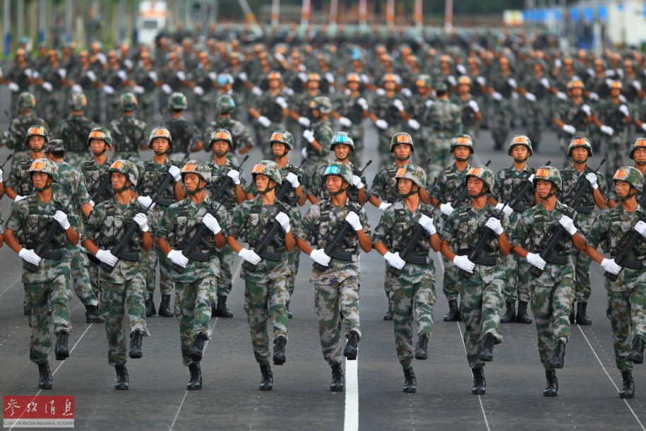 Chinese solders train for V-Day military parade