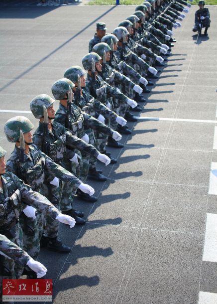 Chinese solders train for V-Day military parade