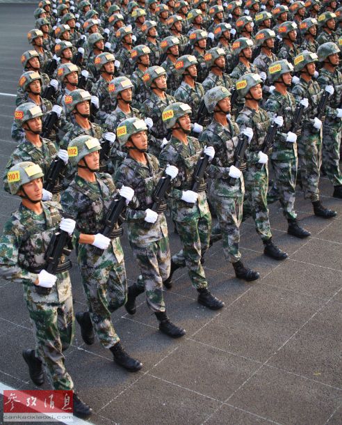 Chinese solders train for V-Day military parade