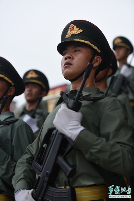 Soldiers take hard training for V-Day parade