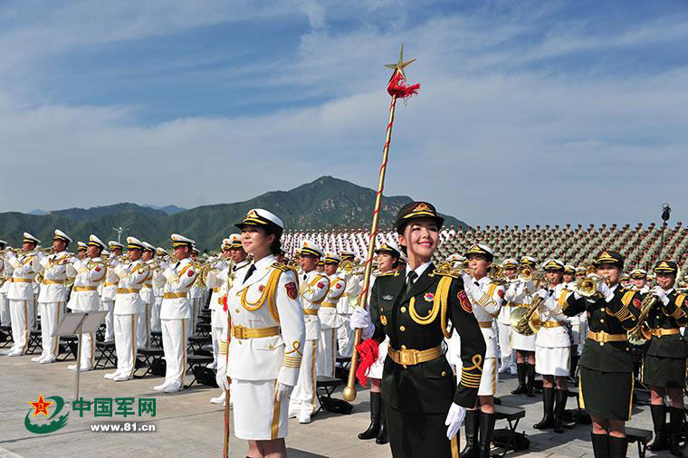 Charming iron ladies in China's upcoming V-Day celebrations