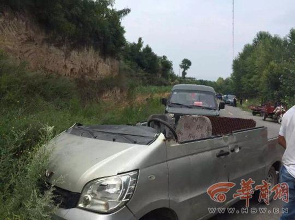 Odd News: Man drives open-topped van on the road