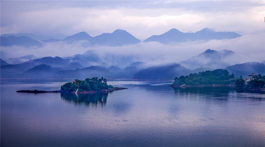 The Thousand-islet Lake