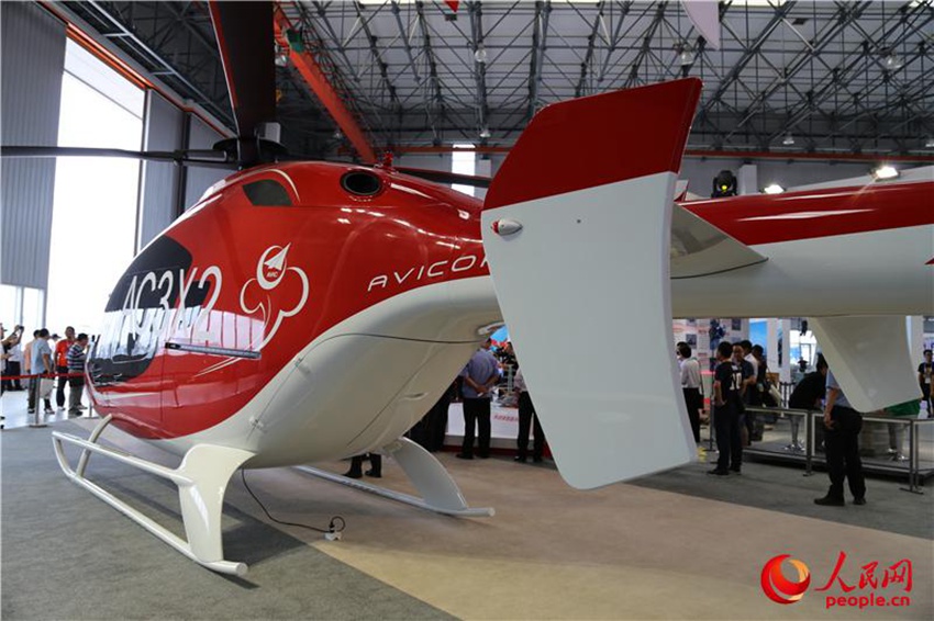 China-made AC3X2 helicopter debuts in Tianjin