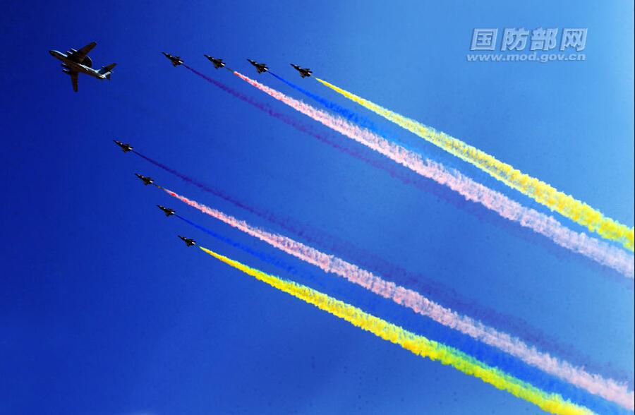 Stunning photos of air show in China’s V-Day parade