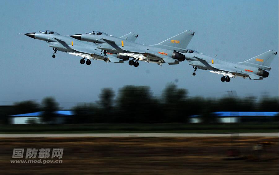 Stunning photos of air show in China’s V-Day parade