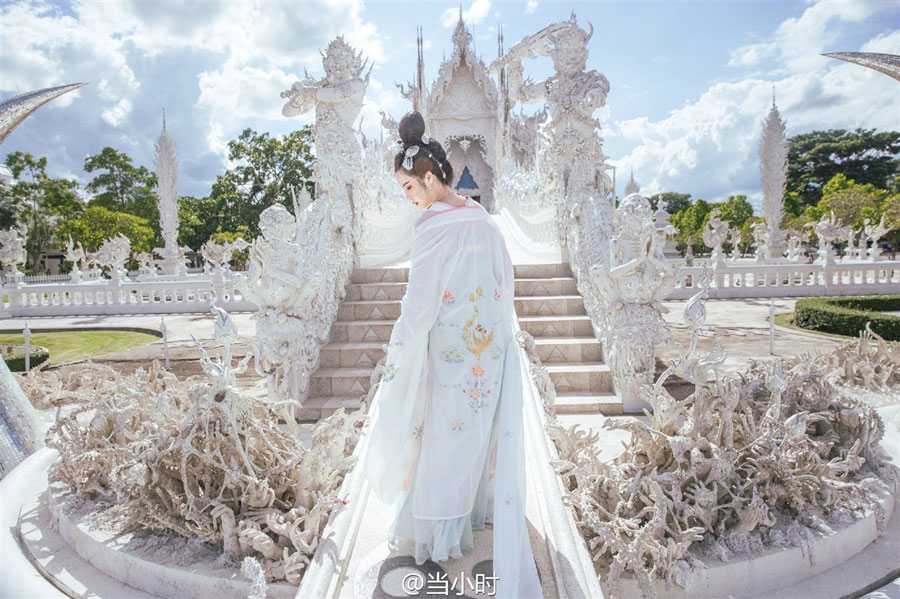 Art photos of Chinese beauty in Han Chinese clothing
