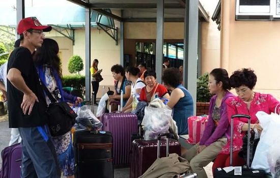 Malaysia to launch 6-month visa waiver program for Chinese tour groups