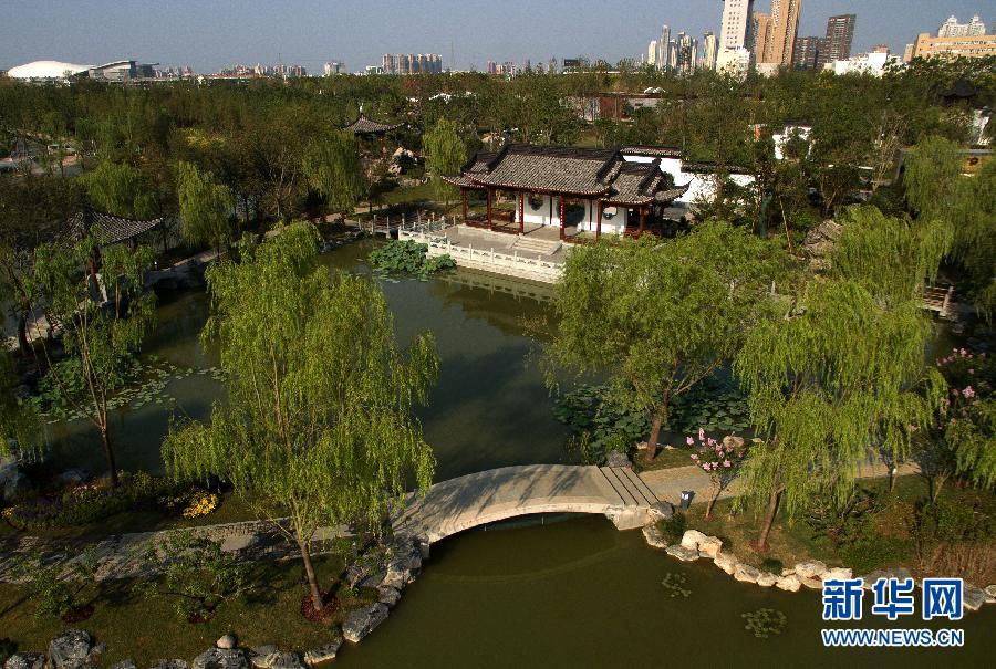 In pics: Greening landscapes of the 10th China (Wuhan) Int’l Garden Expo completed