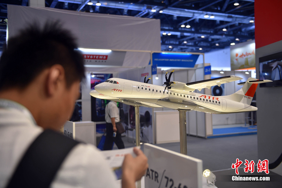 World's passenger plane giants convene in Beijing aviation expo