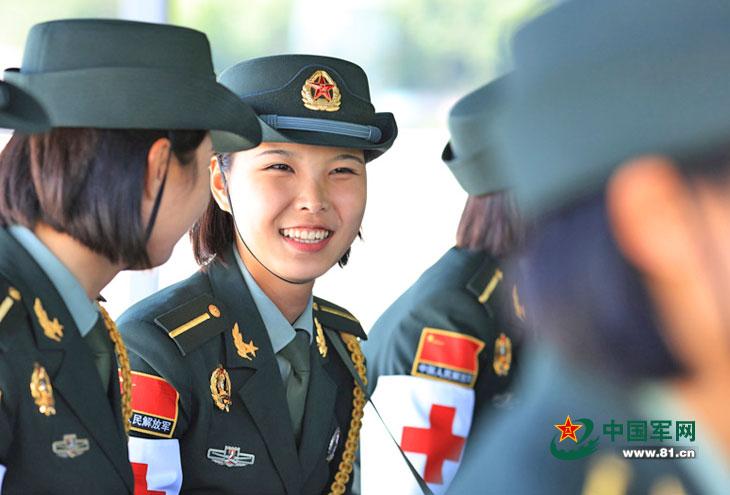 Female soldiers who have light up China's V-day parade