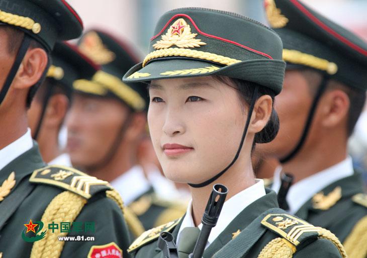 Female soldiers who have light up China's V-day parade