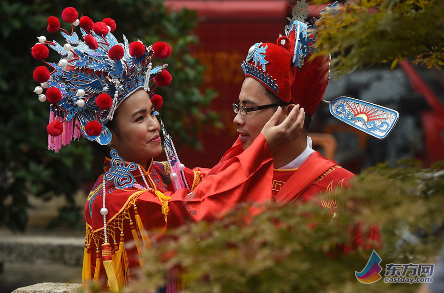 Traditional Chinese wedding held in Fengjing Ancient Town