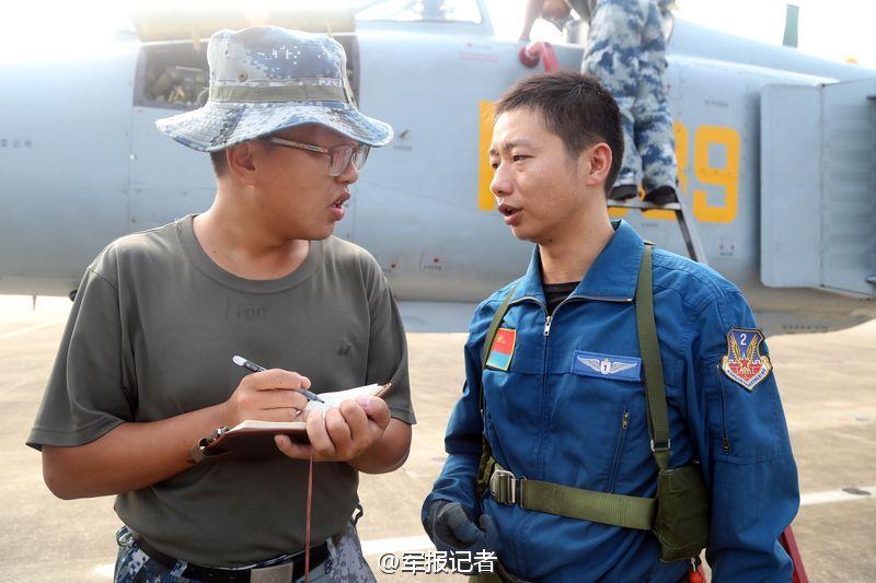 China's air force holds confrontation training: J-11 VS. J-8F