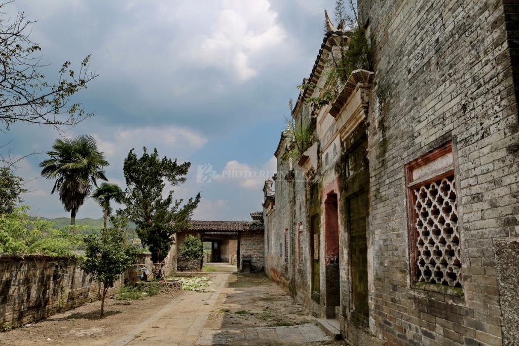 Donglong village, a thousand-year-old village in E China 