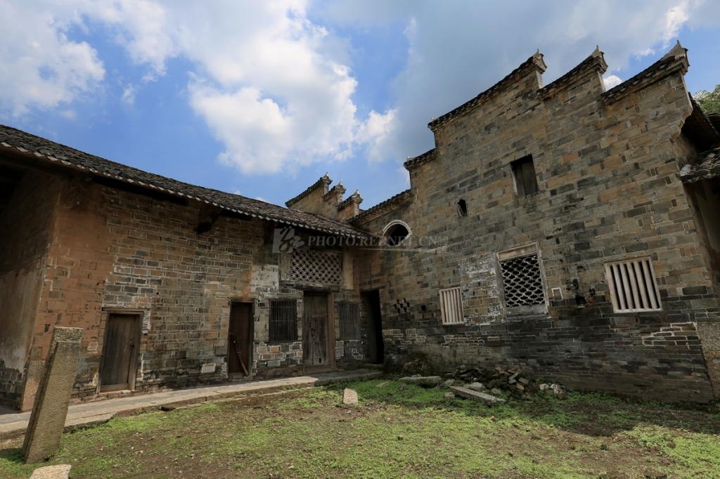 Donglong village, a thousand-year-old village in E China 