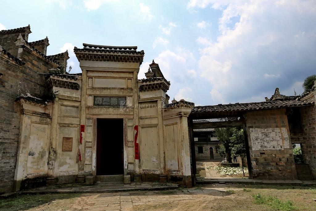 Donglong village, a thousand-year-old village in E China 