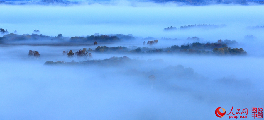 Picturesque autumn scenery of Nanwenghe Wetland