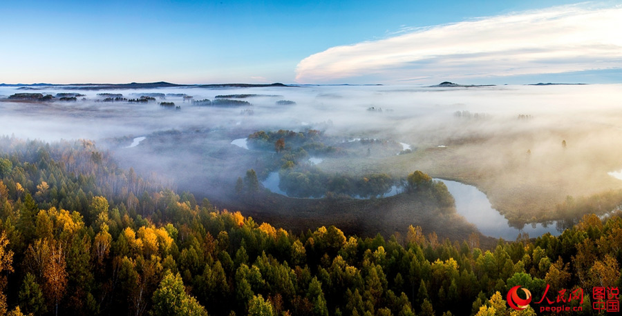 Picturesque autumn scenery of Nanwenghe Wetland