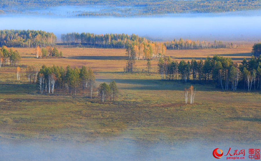 Picturesque autumn scenery of Nanwenghe Wetland