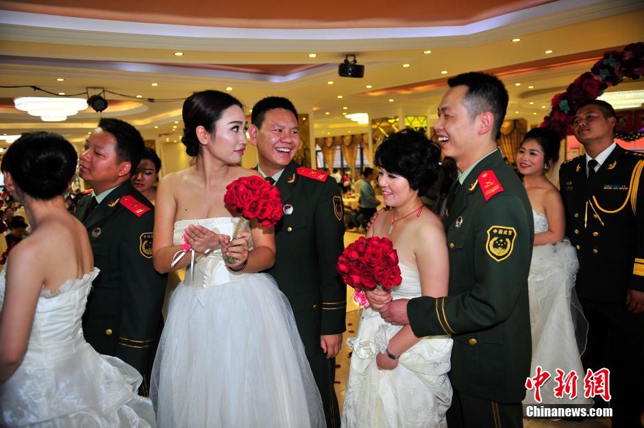 Group wedding for fire fighters in Kunming