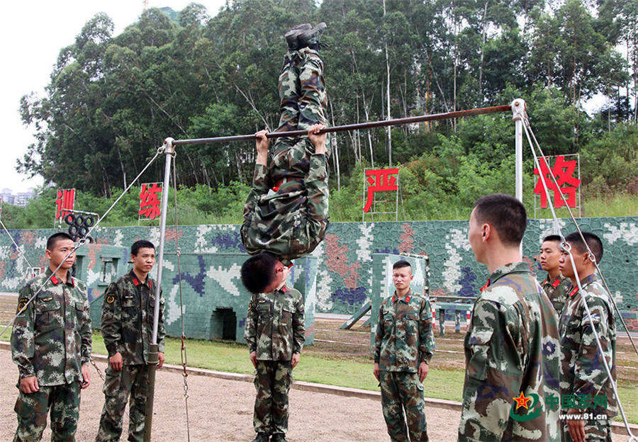 Guangxi armed police conducts various physical exercises