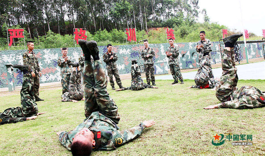 Guangxi armed police conducts various physical exercises