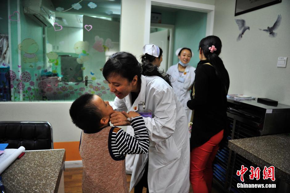 Boy abandoned by parents grows up in hospital