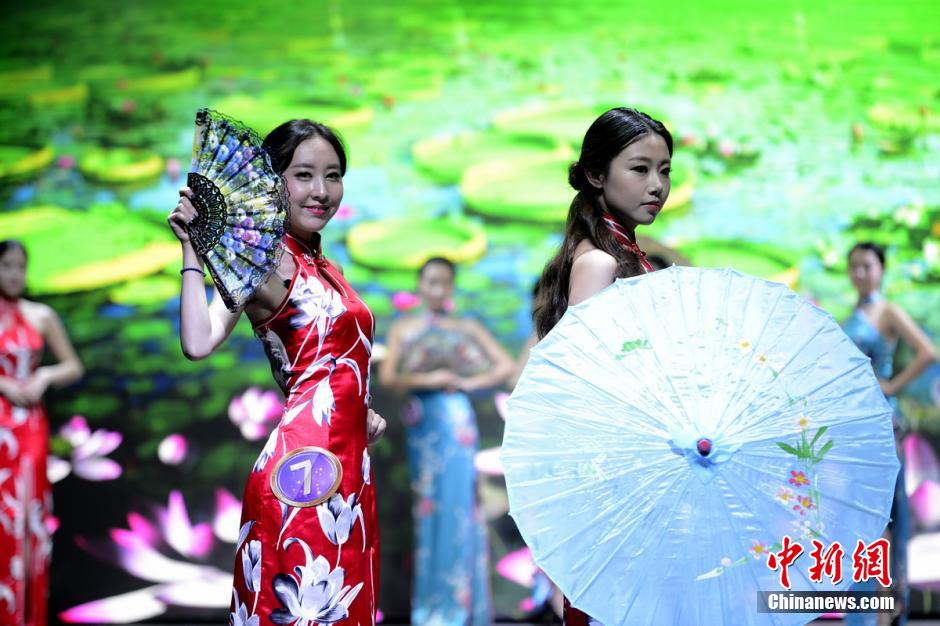 Cheongsam show staged in 2015 Miss Tourism Cultural World Competition