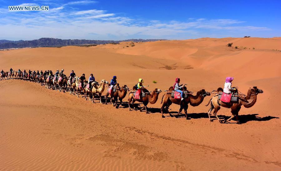 Deserts attract tourists home and abroad