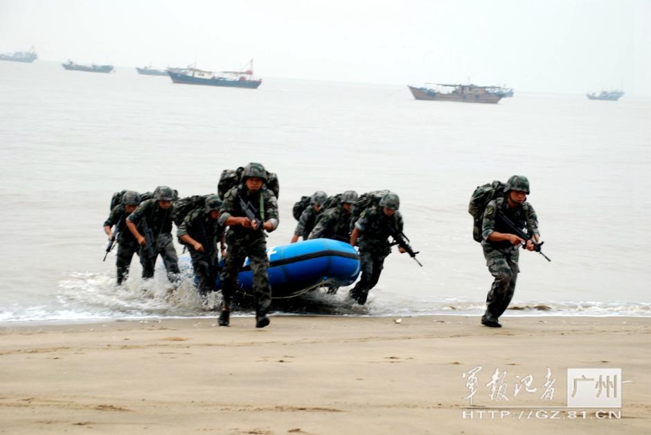 Scouts in devil training in Zhuhai