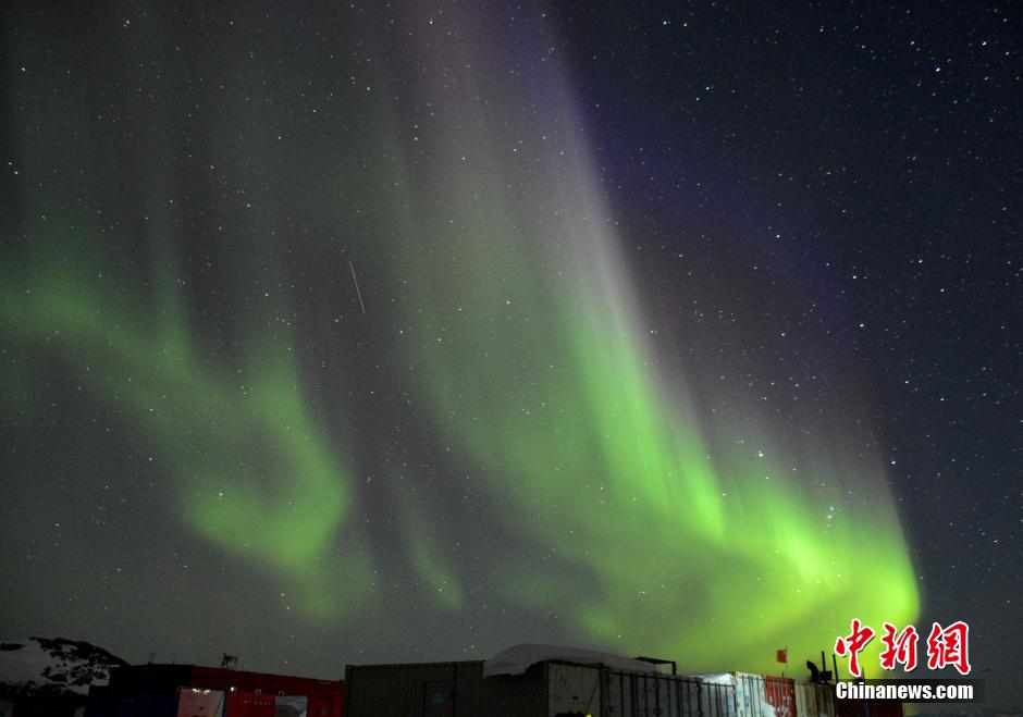 Aurora seen over Chinese Antarctic Zhongshan Station