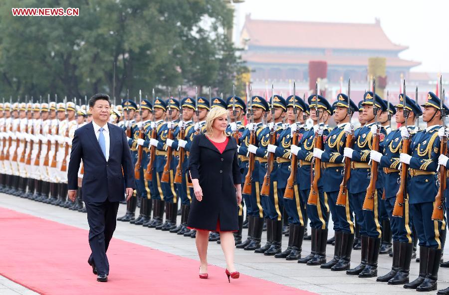 President Xi holds welcoming ceremony for Croatia's president in Beijing