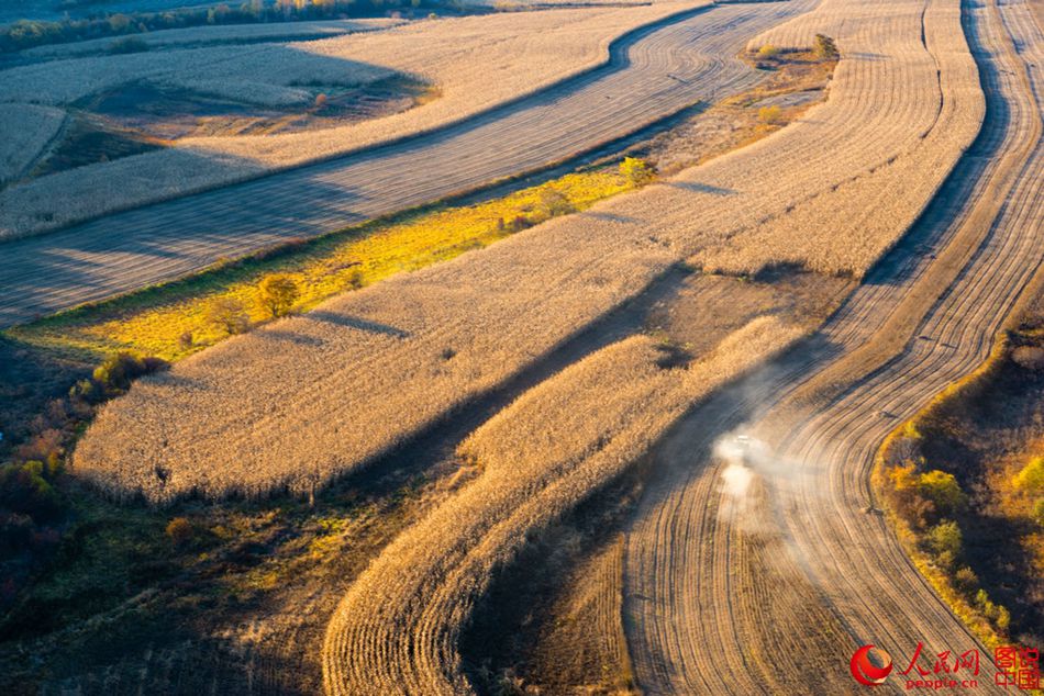 Autumn scenery of Luding Mountain and Huma River in NE China