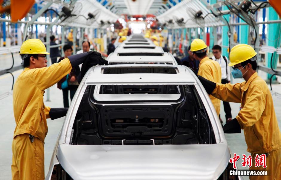 China’s sophisticated new-energy-vehicle production line goes into operation