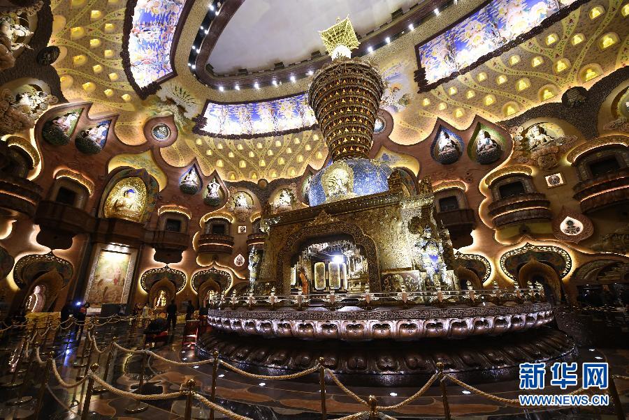 Monks attend enshrinement of Buddha's relics in E. China