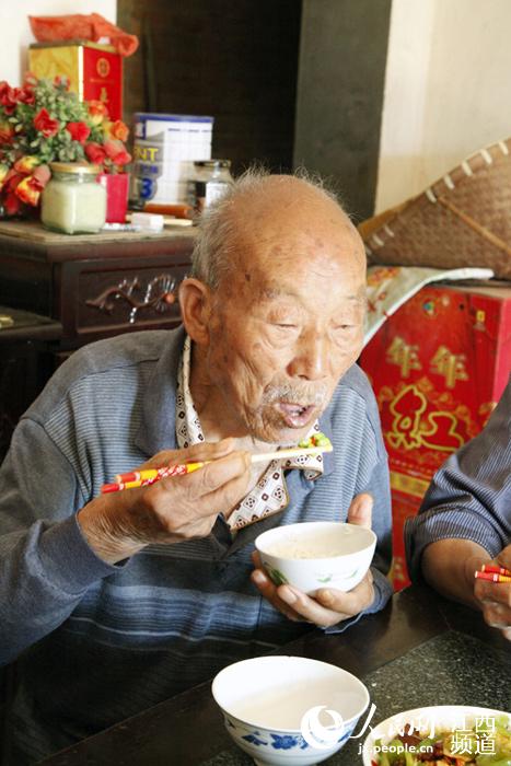 Man, 114, has 112 descendants