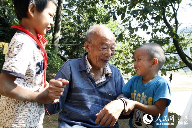 Man, 114, has 112 descendants