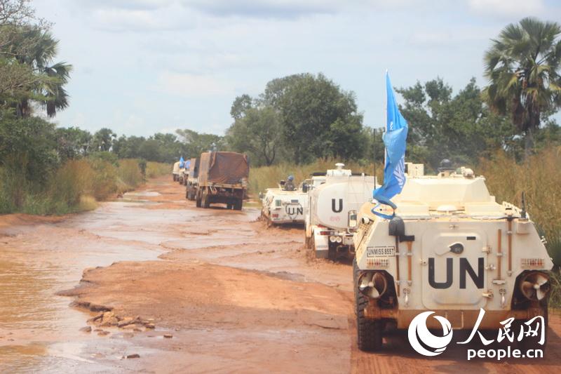 China's first peace-keeping battalion stalked by armed men during food supply mission in South Sudan