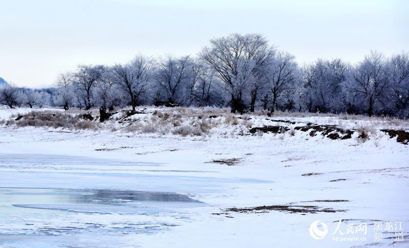 Rime scenery along the Heilongjiang River