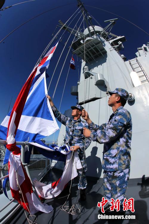 Chinese, U.S. navies hold first-ever joint exercise in the Atlantic