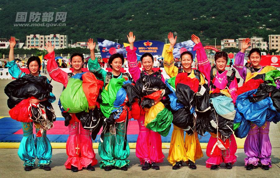 PLA Bayi Parachute Team shows numerous aerial designs and formations