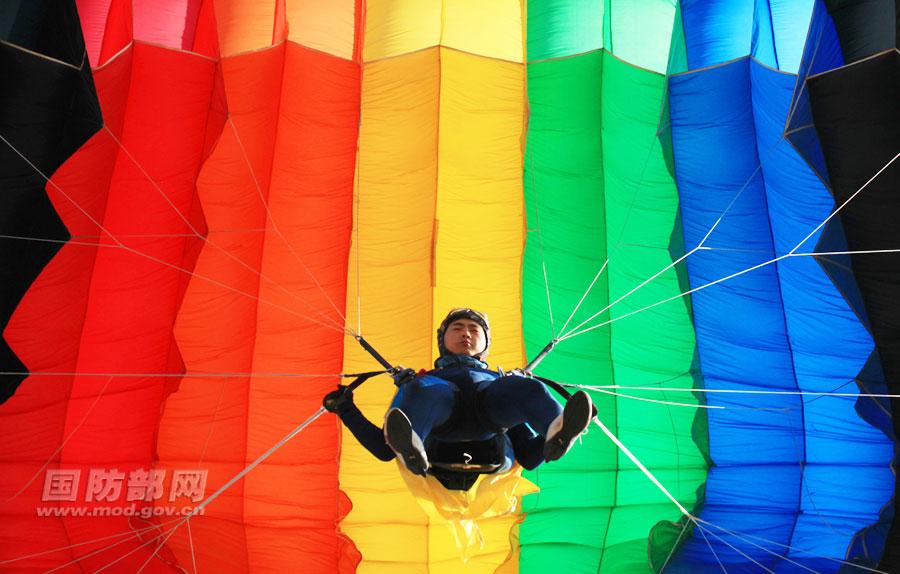 PLA Bayi Parachute Team shows numerous aerial designs and formations