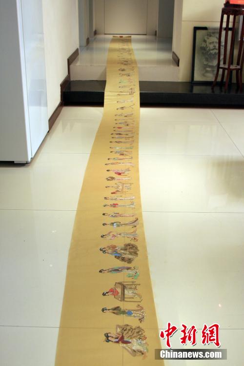 74-year-old draws 8-meters-long scroll of ancient beauties