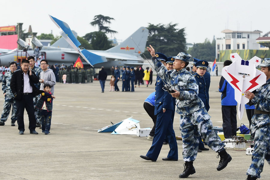 PLA Air Force holds opening day in Hangzhou