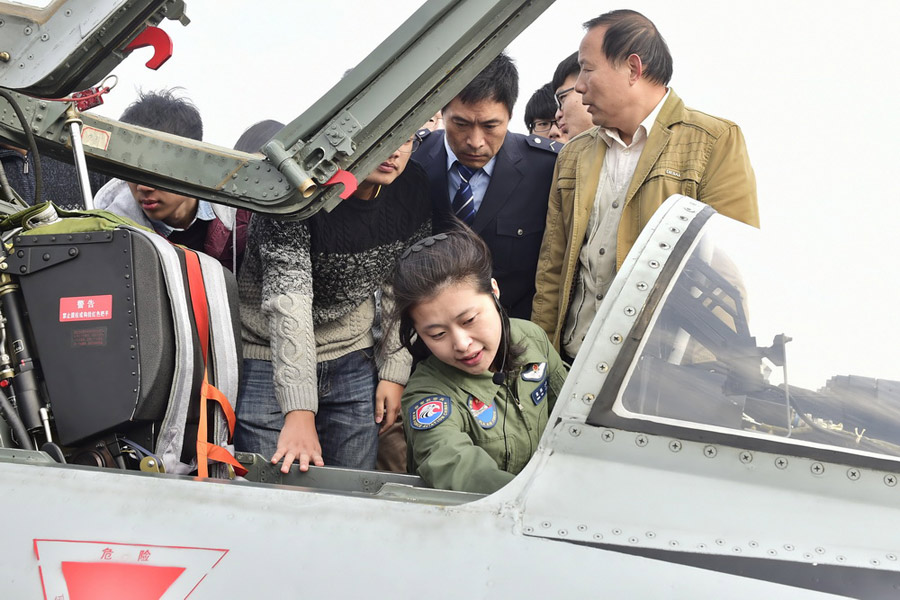 PLA Air Force holds opening day in Hangzhou