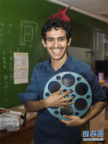 Young man from Yemen starts a business in Beijing