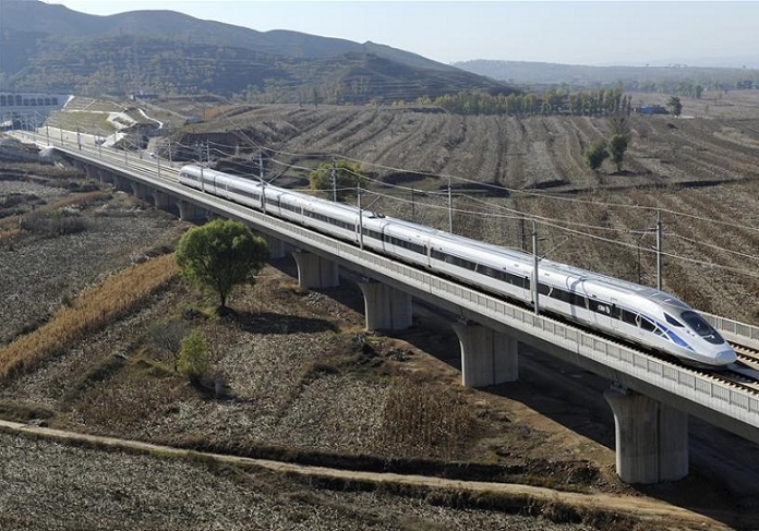 China’s EMU Train Passes High Speed Test at 385 KPH